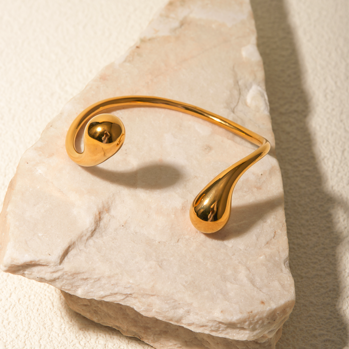 Fendleigh Laurelle Giselle signature statement cuff product view