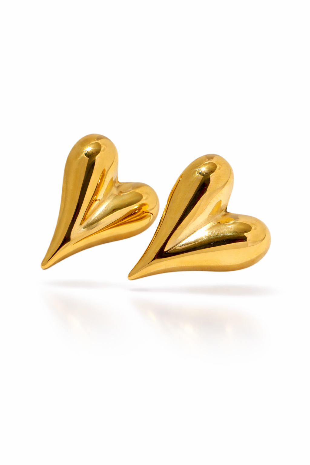 Fendleigh Laurelle Kira heart stud earrings detail close-up